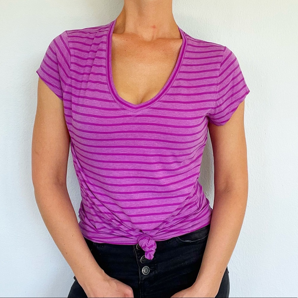 Spalding purple stripe v-neck tee size small